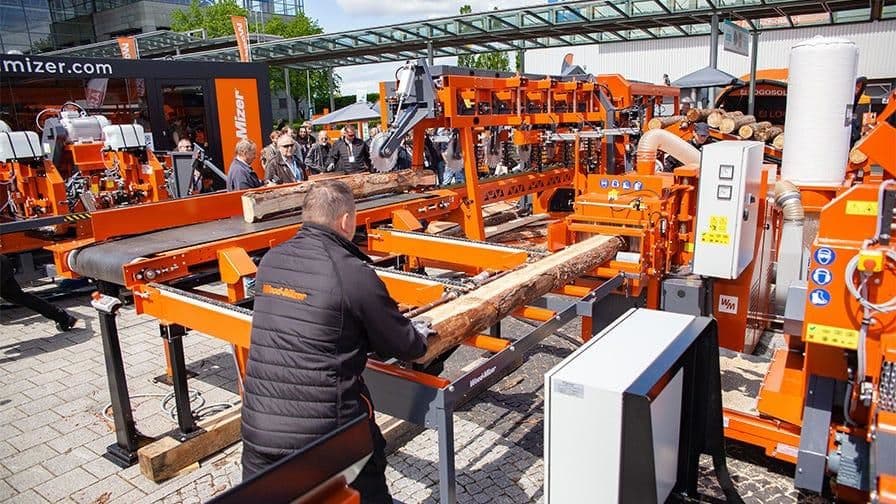 Advanced Machinery & Tech